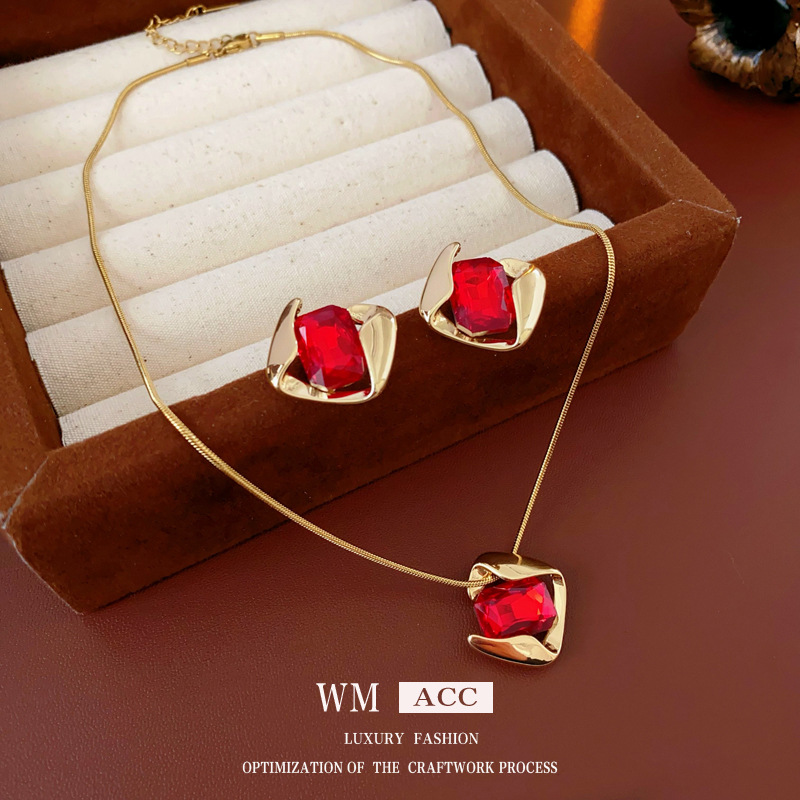 WM银针菱形方形耳钉项链气质轻奢高级感通勤锁骨链小众百搭复古套