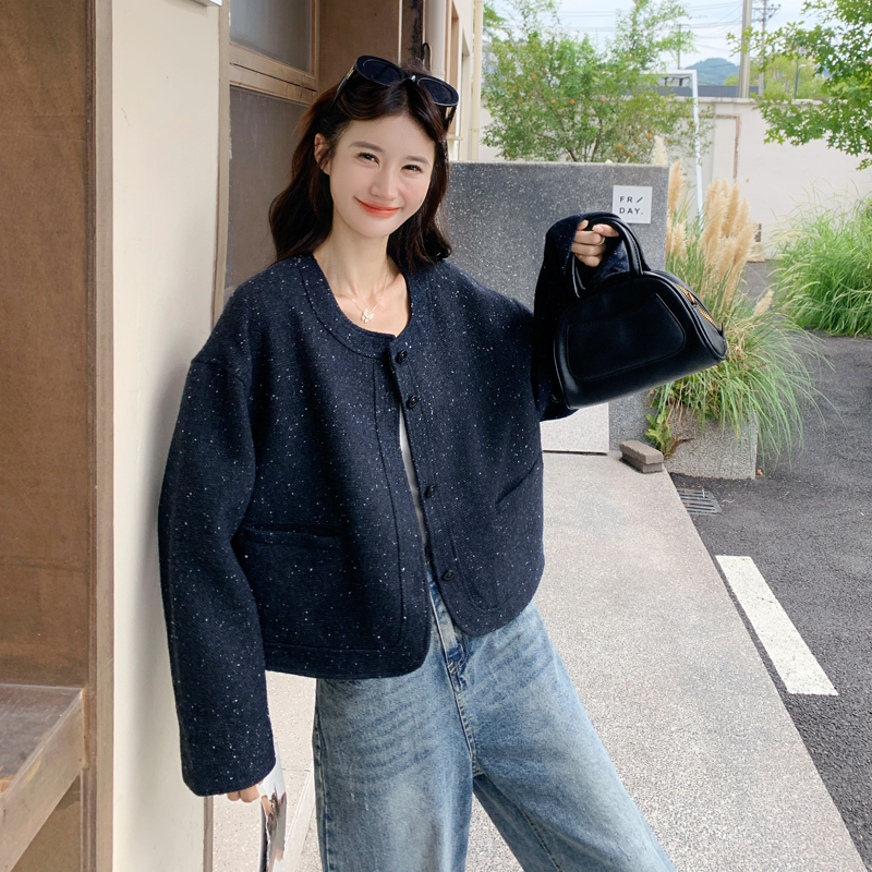 气质休闲通勤风百搭上衣女2025秋季新款超时尚圆领亮面小香短外套