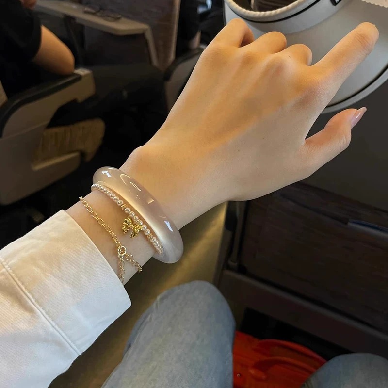 香槟金手镯体验精品款正圈圆条圈口齐全金色贵气