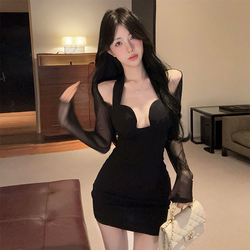 2025秋季新款纯欲辣妹网纱拼接露肩挂脖长袖修身连衣裙包臀短裙子