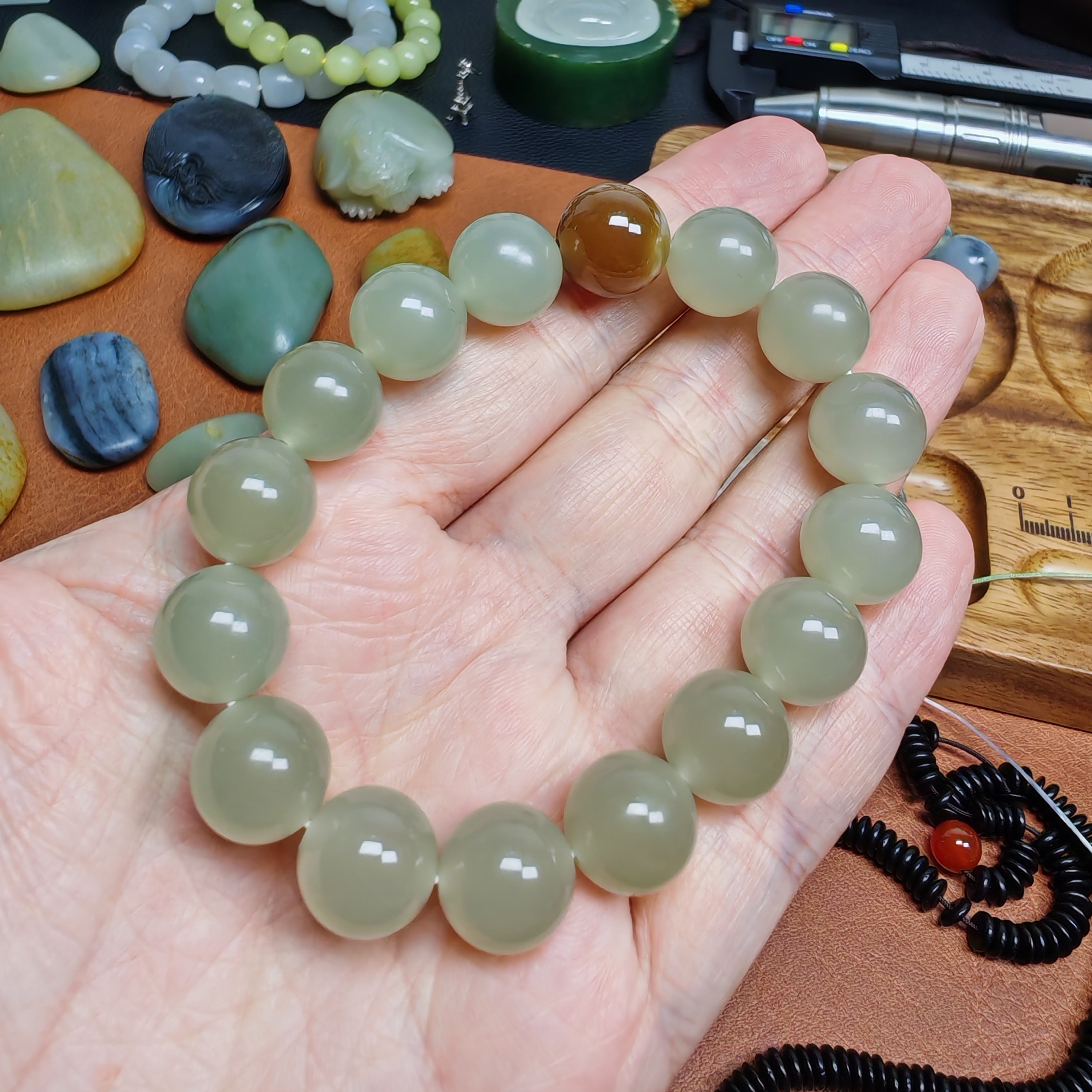 和田玉 晴水手串 +一颗糖 卡11-12mm