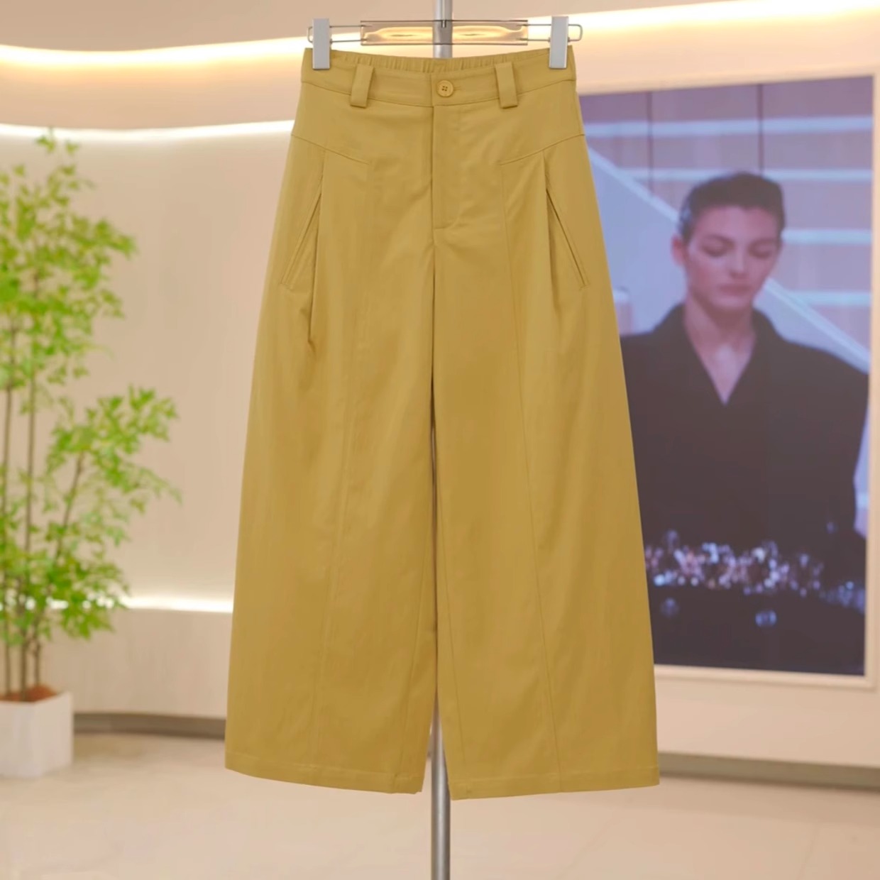 莱尔赛天丝亚麻风琴裤女2025夏季新款高腰后松紧休闲直筒阔腿裤子