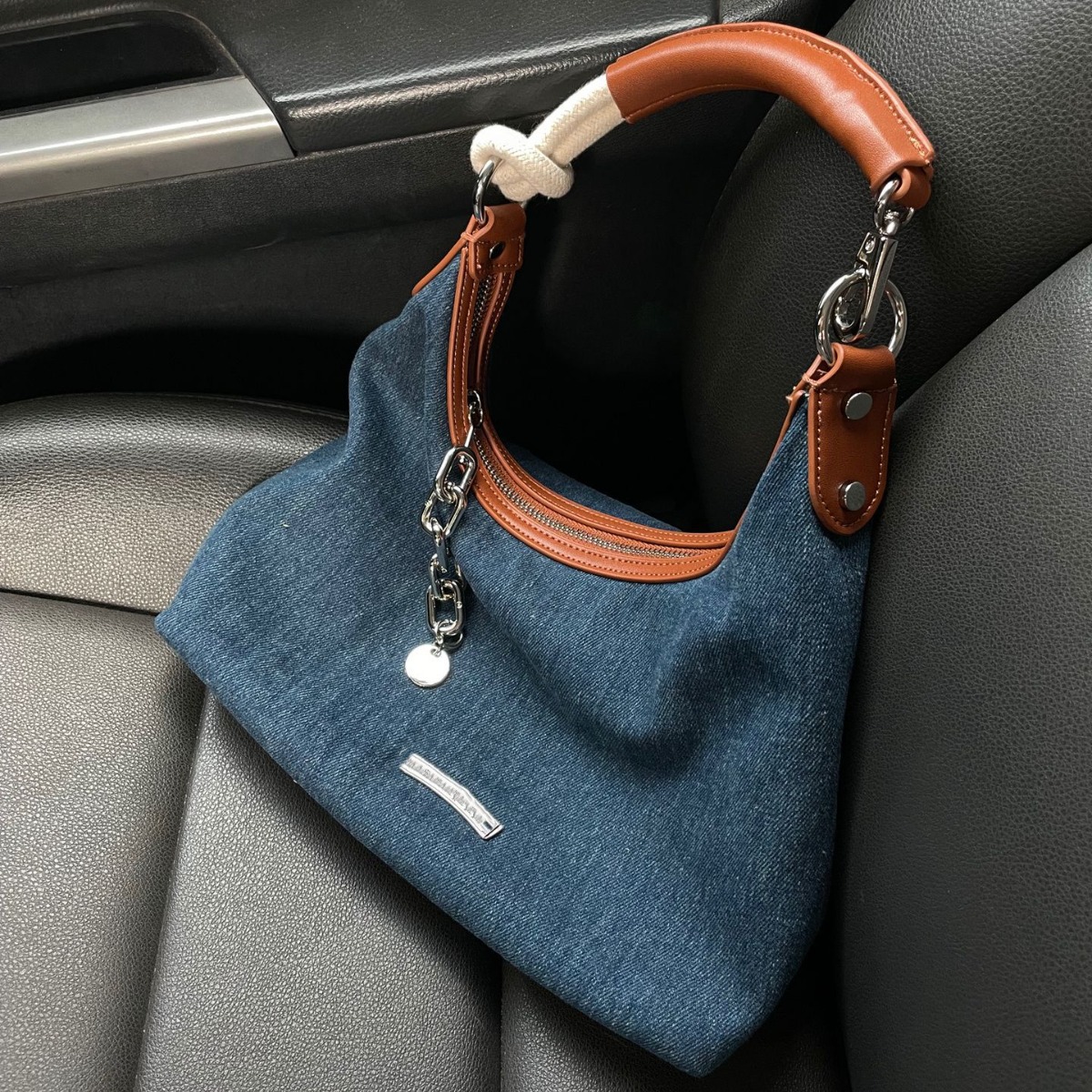 2025新款大容量托特包港式复古高级感腋下包时尚潮流单肩通勤包女