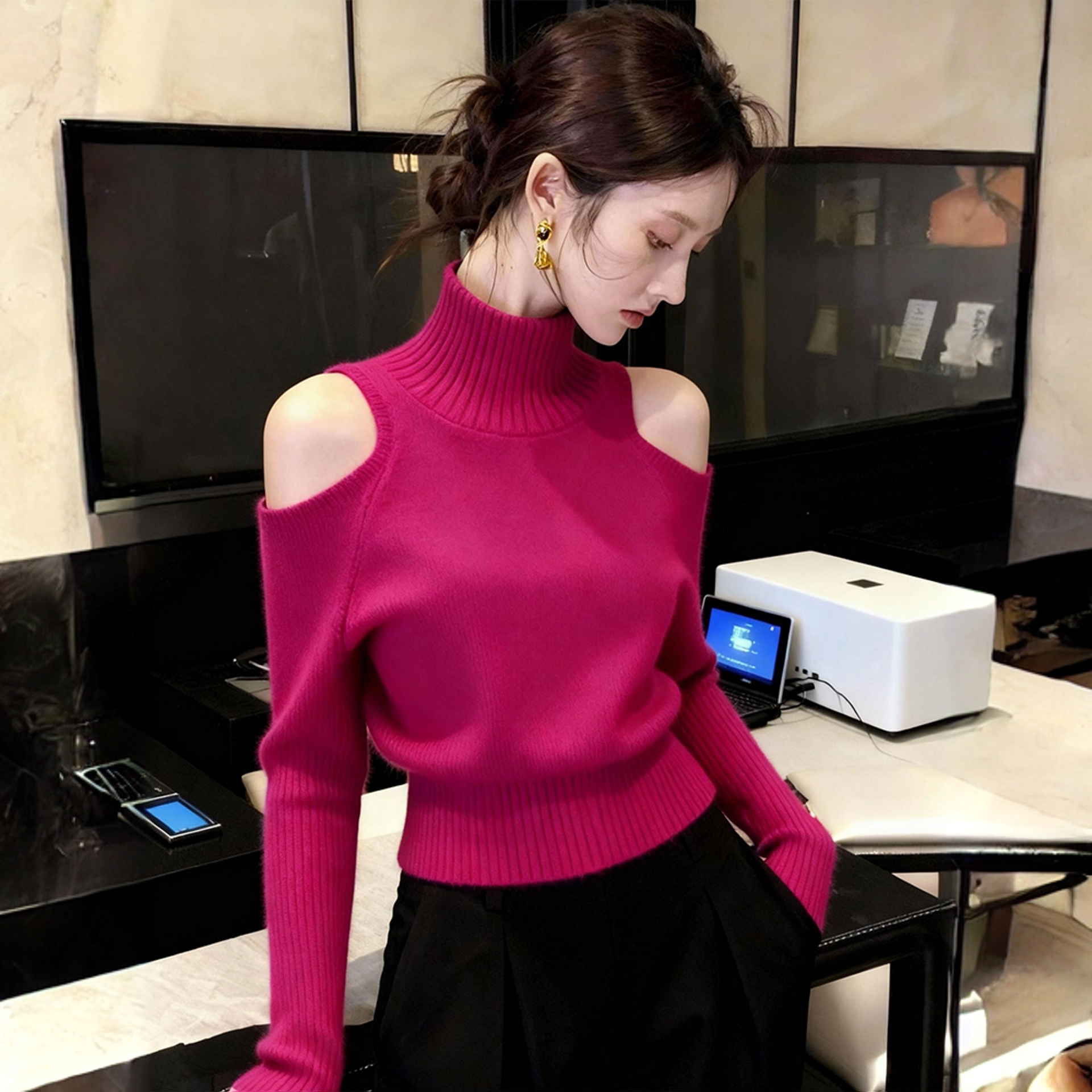 树莓色露肩高领毛衣秋冬慵懒高级感上衣独特超好看洋气针织打底衫