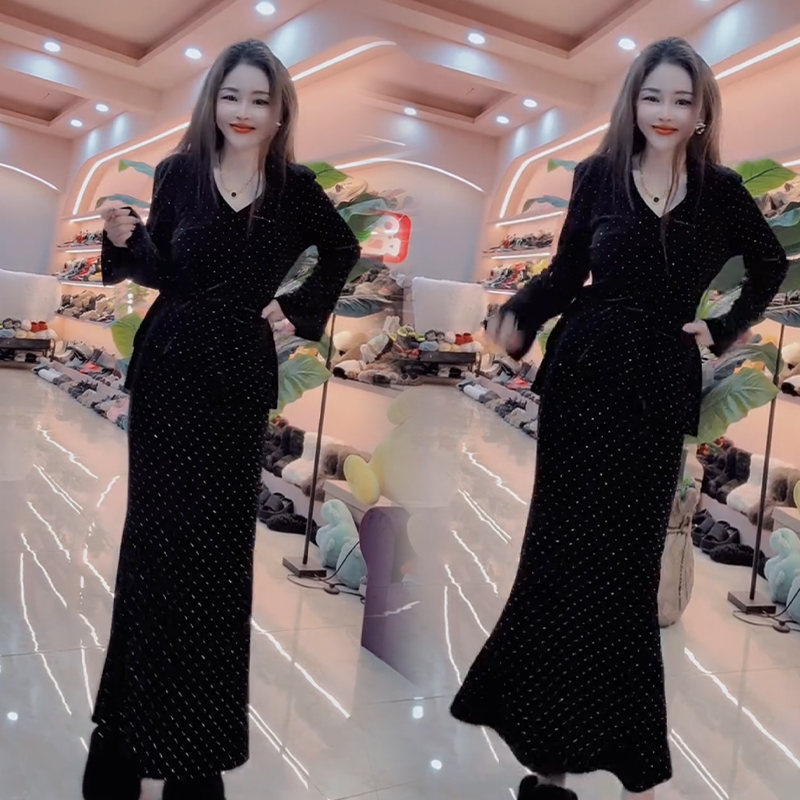 2025秋冬新款时尚显瘦气质网红高档套装女高级百搭宽松大码两件套