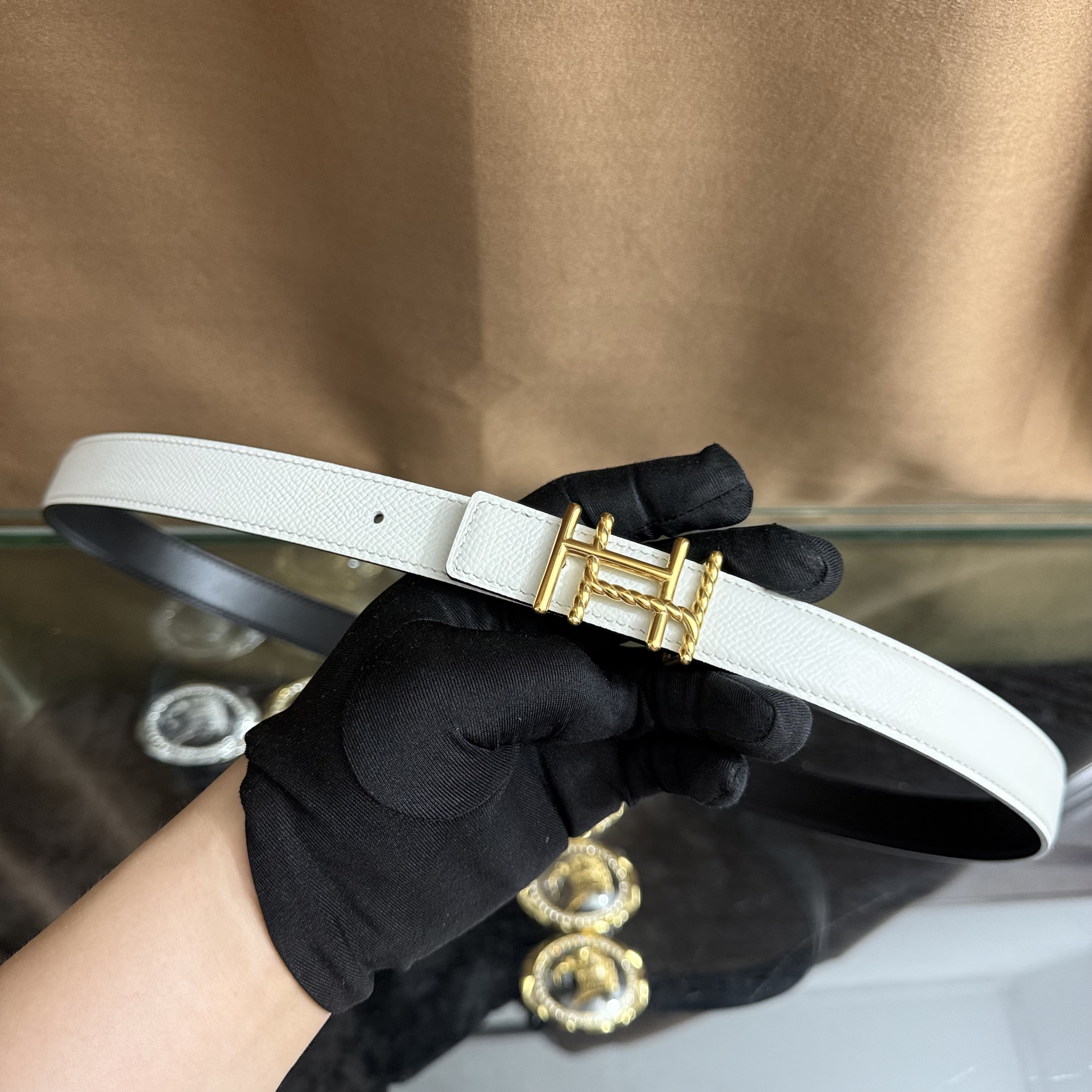 新款女士高档皮带休闲工字扣H扣牛皮腰带潮流时尚休闲百搭韩装饰
