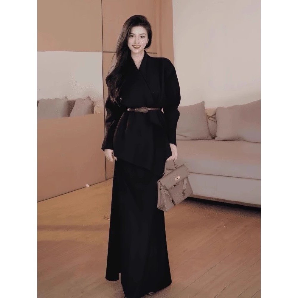 法式气质V领长袖针织外套女秋冬新款修身显瘦配腰带高级感大衣