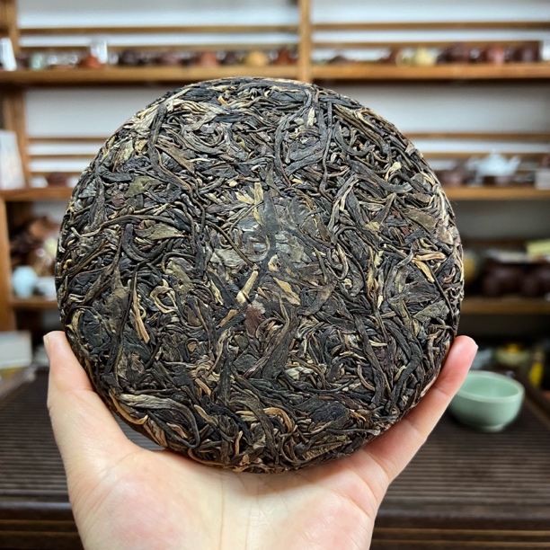 2009年250g班章五寨之坝卡囡普洱生茶紧压茶