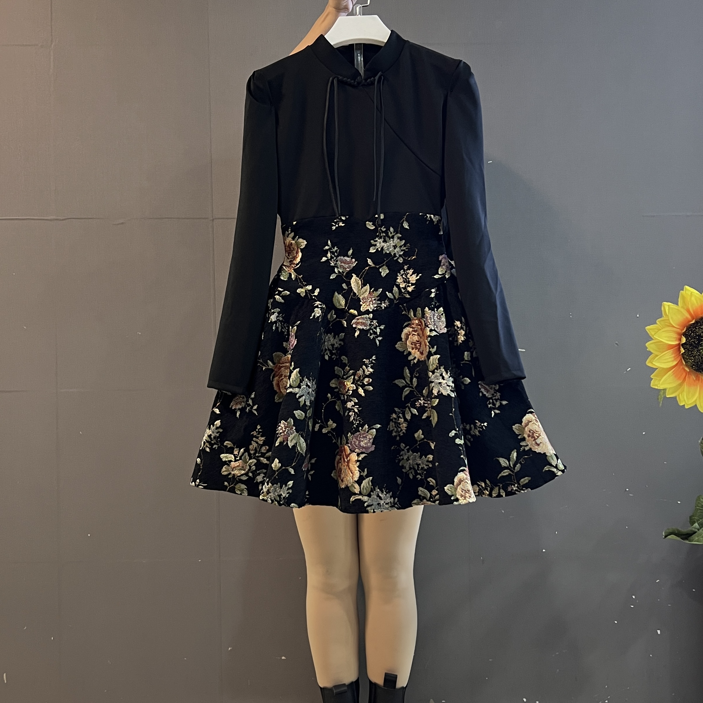 秋冬新款中式复古刺绣提花拼接假两件收腰显瘦气质连衣裙