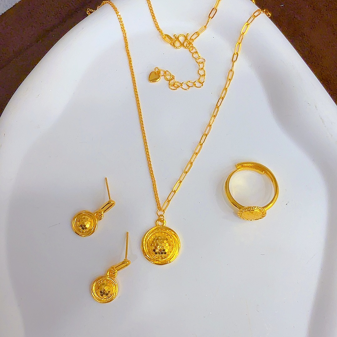 铜合金项链 新款三件套项链耳环戒指女款气质时尚百搭女士精美