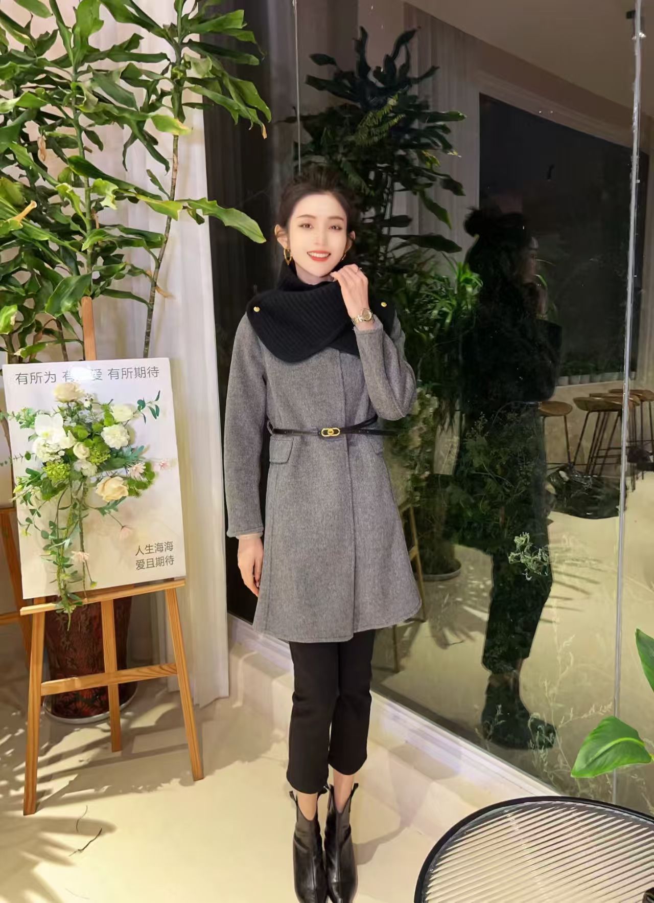 设计感围巾双面羊毛大衣女2025新款高端气质时尚毛呢大衣外套1011