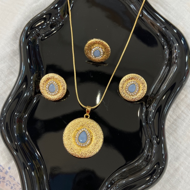 钛钢项链 阿热发新款时尚百搭气质个性钛钢三件套复古轻奢蓝色