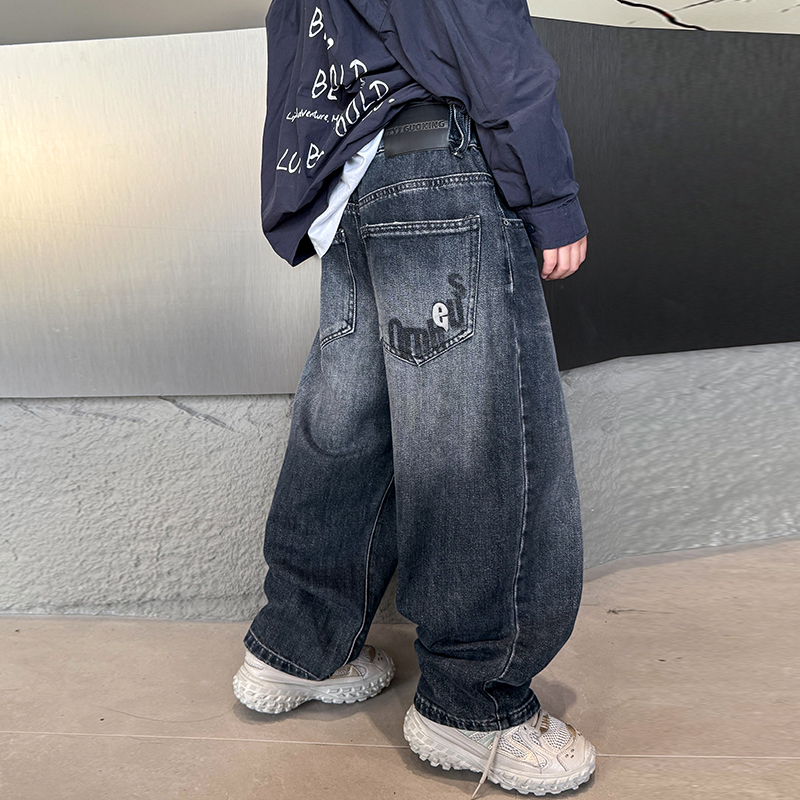 男童裤子春秋2025新款帅气牛仔裤秋季中大童宽松阔腿裤直筒休闲裤