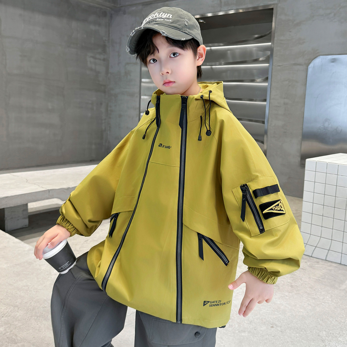 男童外套春秋宽松连帽2025中大童休闲韩版长袖儿童秋季上衣洋气潮