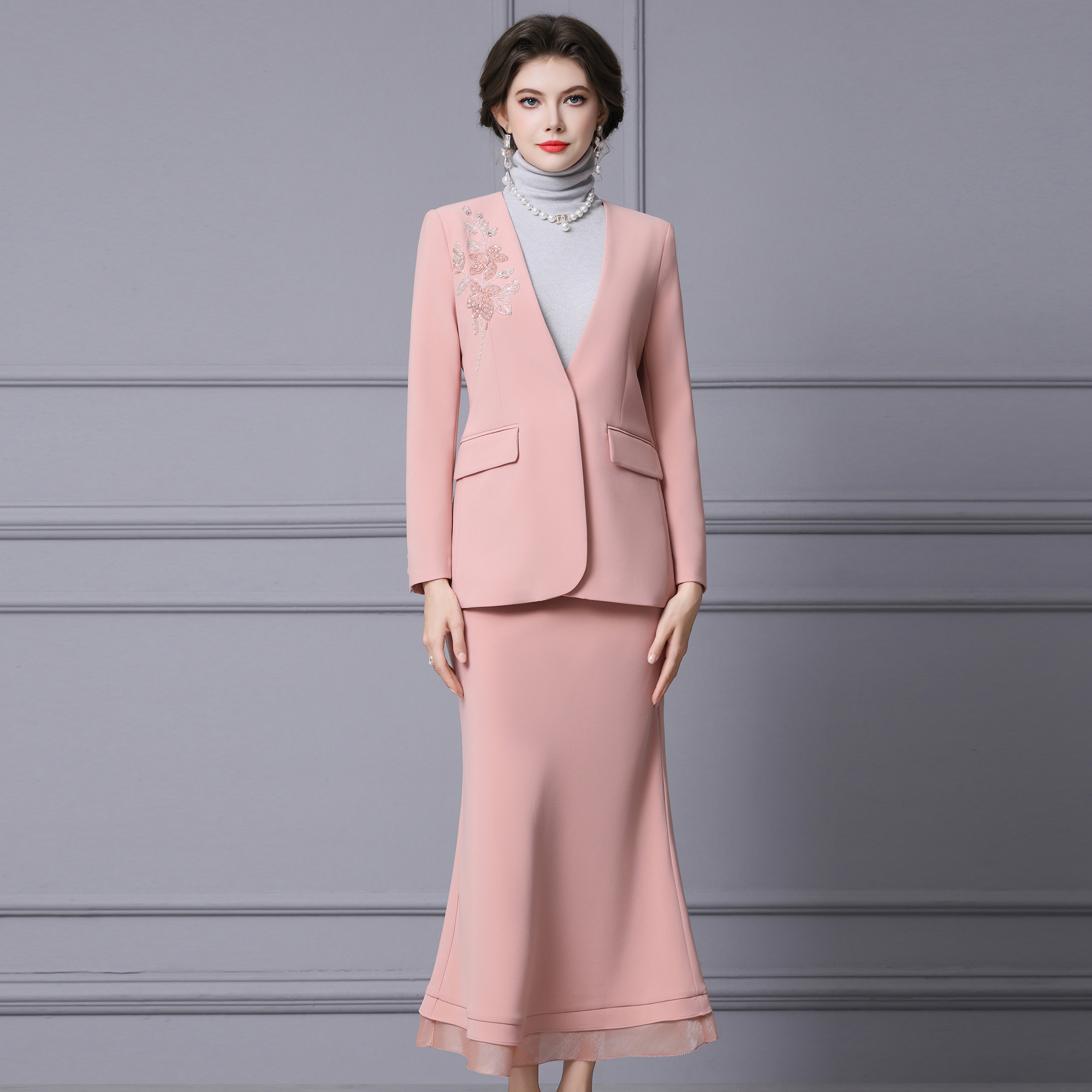 枝荔秋季套装女2025新款正式场合粉色钉珠高个子西装鱼尾裙两件套