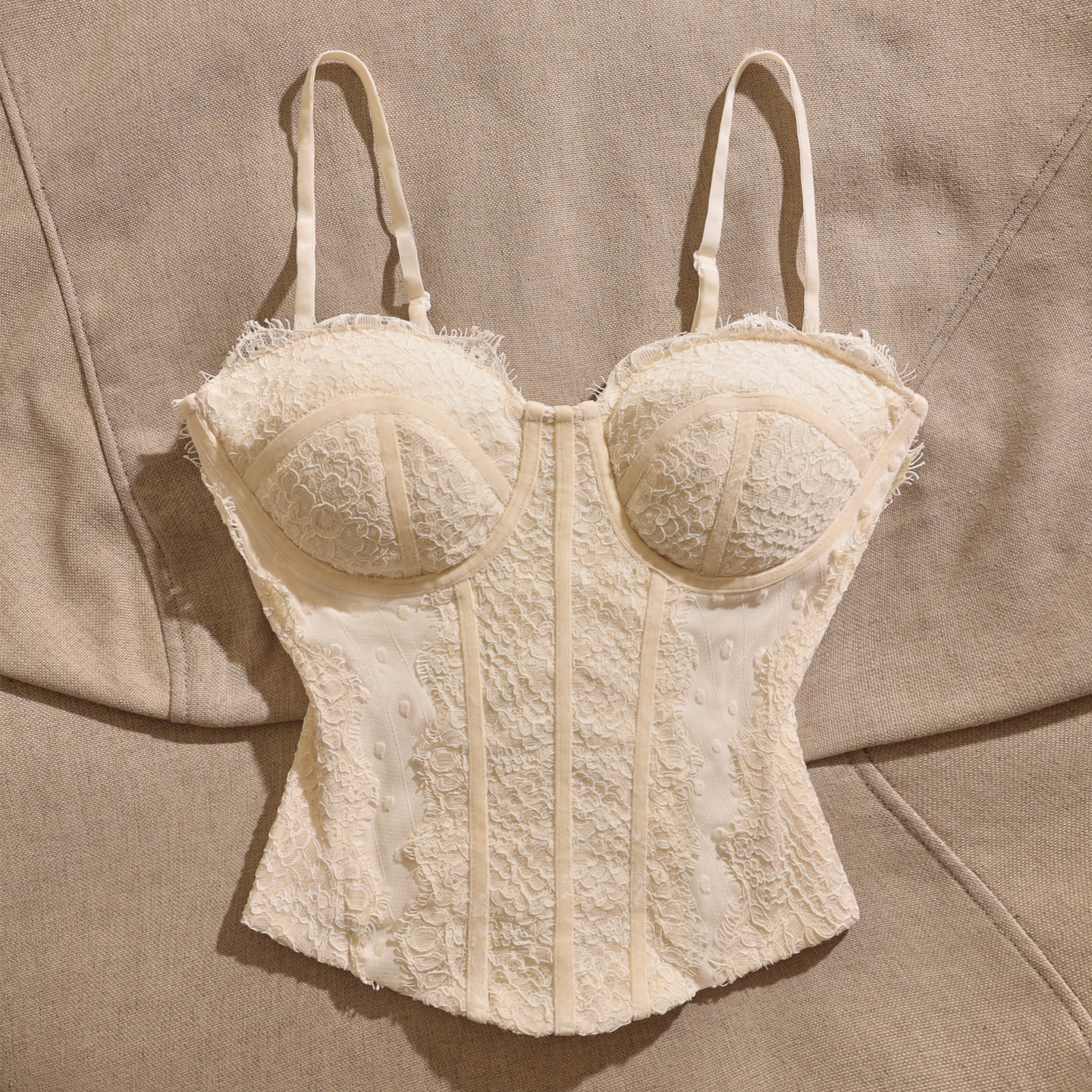 法式纯欲风蕾丝小众小吊带背心女内搭打底带胸垫外穿辣妹性感上衣