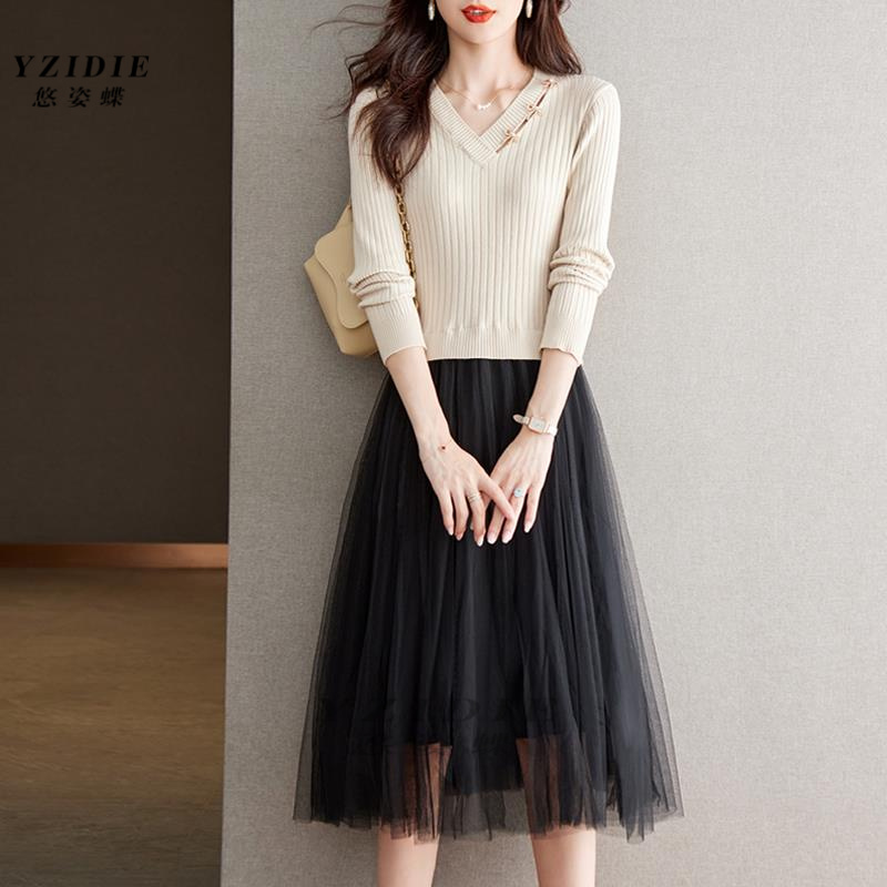 春季长袖连衣裙女2025新款高级感洋气时尚收腰显瘦内搭针织毛衣