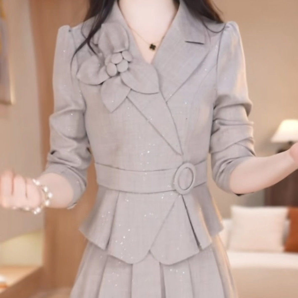 高级暮雅精纺时尚清晰甜美秋季套装2025新款上衣裙子修身俩件套女