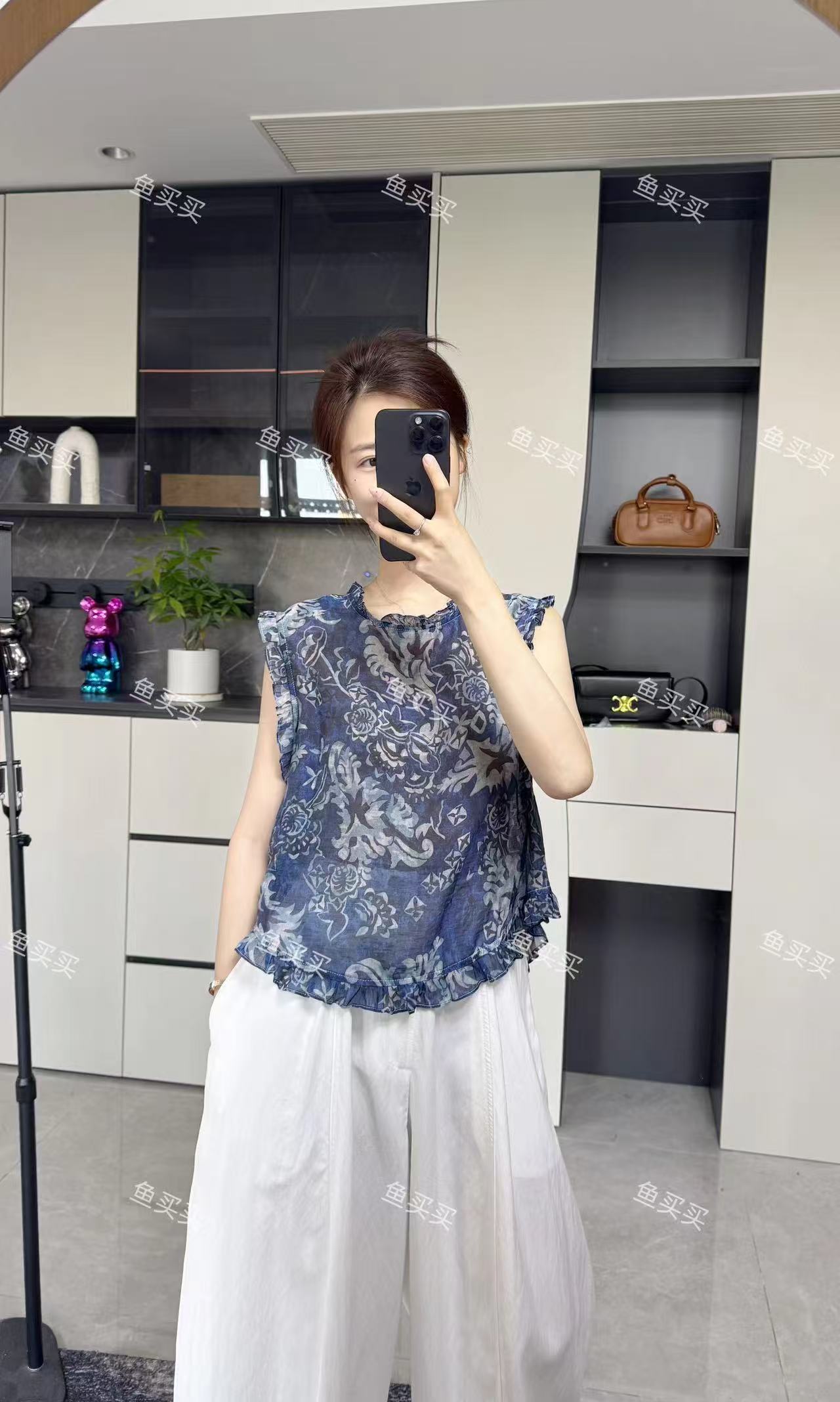 2025百搭洋气时尚显瘦遮肉气质木耳边设计感宽松休闲轻熟减龄上衣