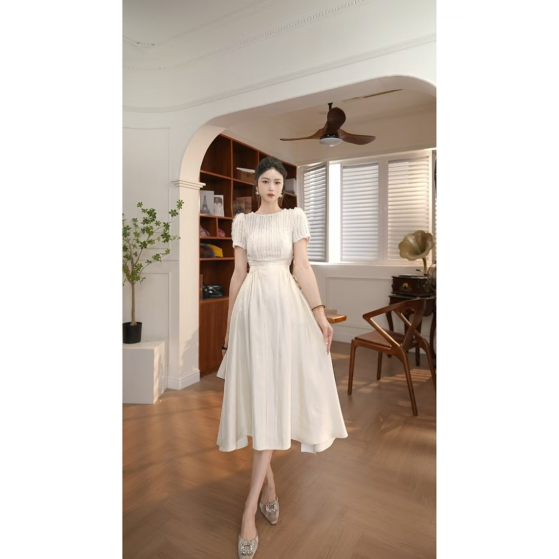 【宝总】时尚优雅收腰修身名媛宴会显瘦轻奢方领设计感连衣裙45177