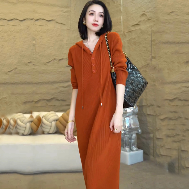 连帽针织连衣裙子女微胖宽松新款秋冬中长款打底显瘦配大衣毛衣裙