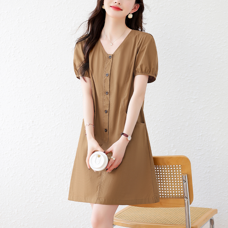 时尚气质大码a字连衣裙2025夏季新款女v领短袖洋气减龄短裙子女装