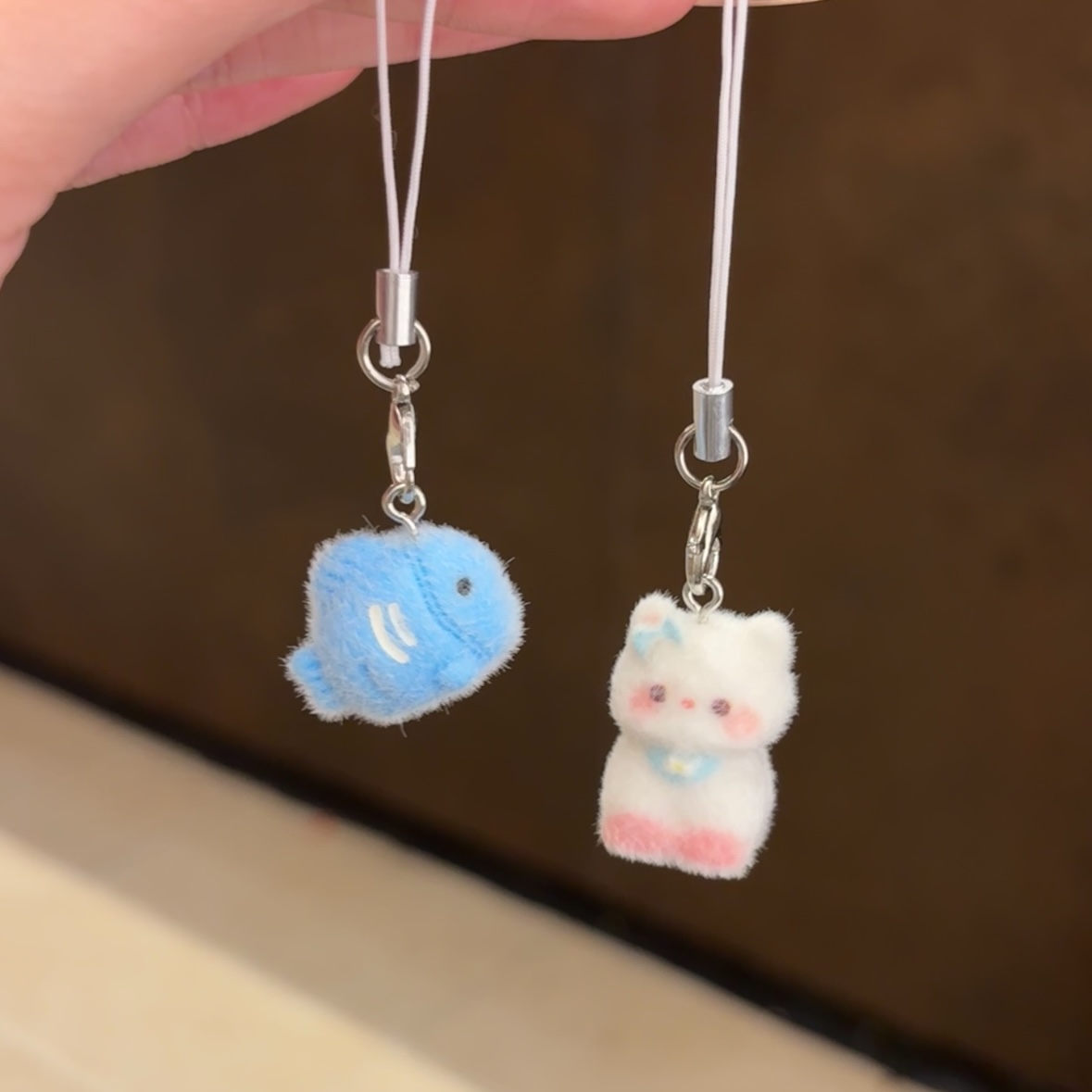 可爱卡通猫咪小鱼挂件超萌植绒立体包包钥匙扣情侣闺蜜手机绳挂饰
