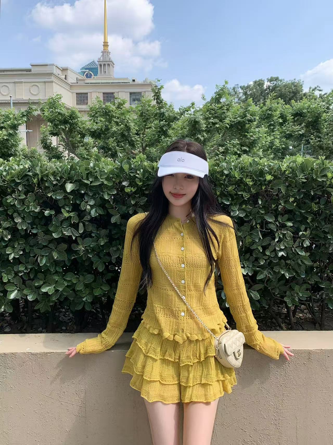 温柔设计感修身针织上衣套装女早秋新款辣妹风气质蕾丝短裙两件套