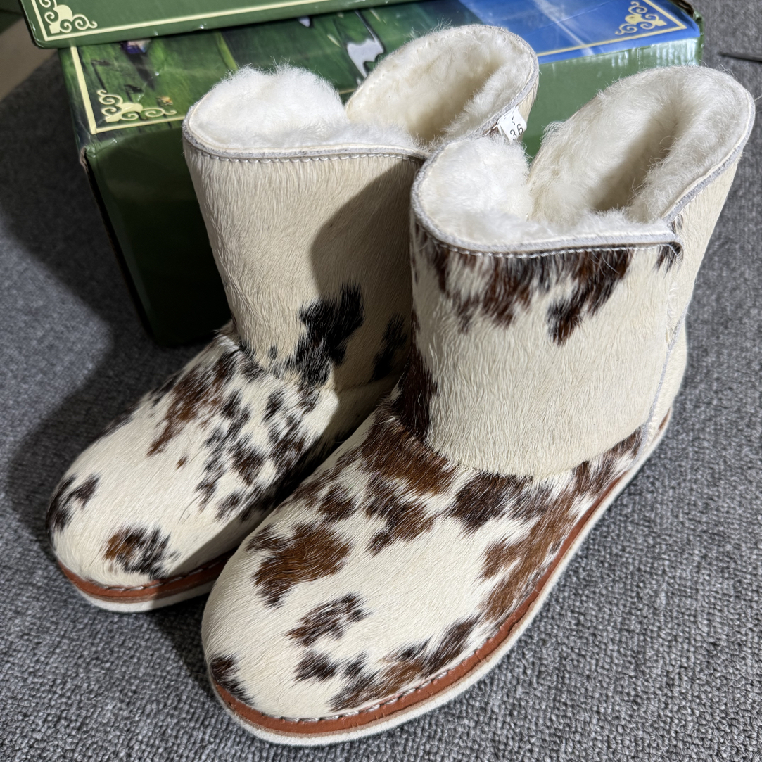 蒙达纳冬季女士低筒牛毛加绒加厚时尚百搭靴子