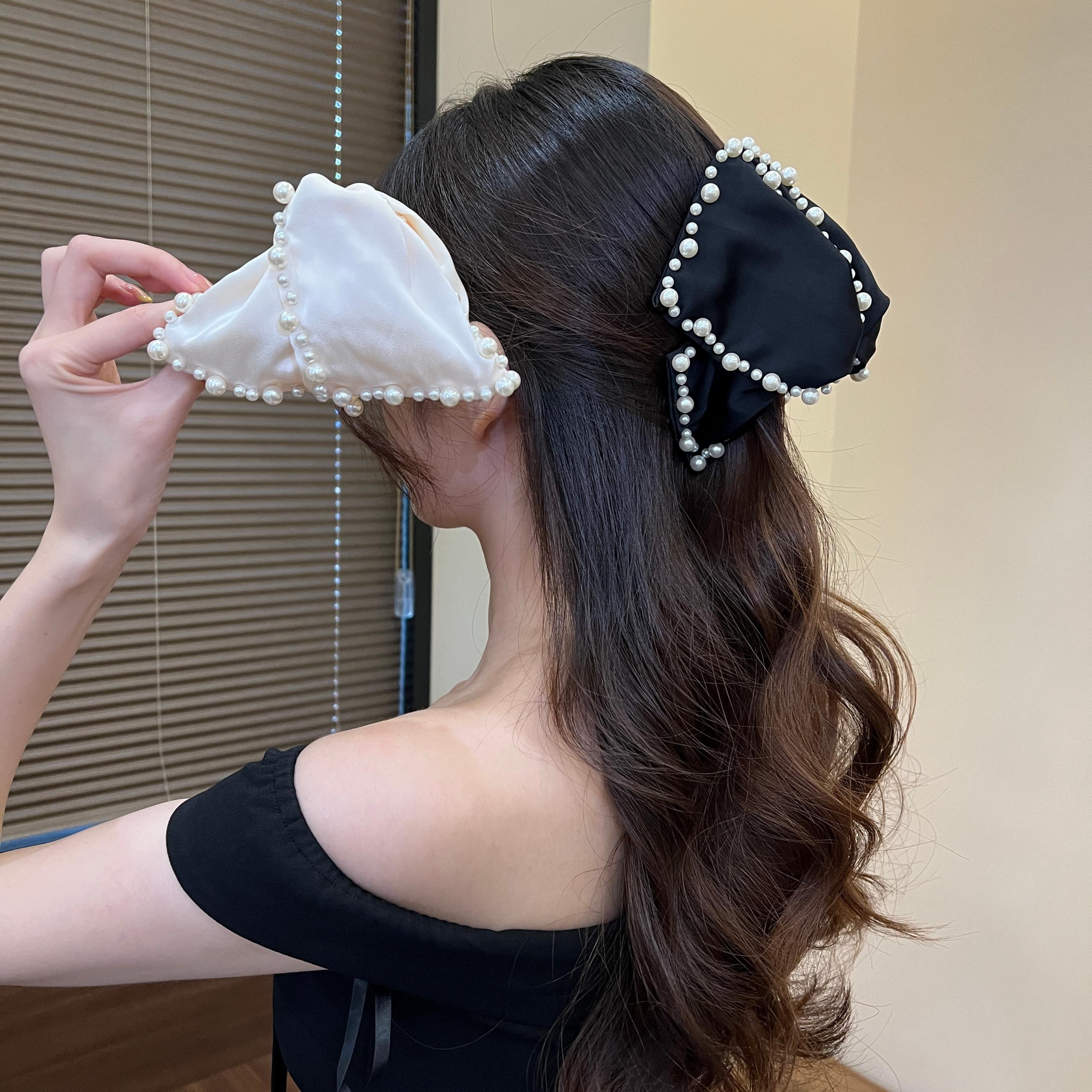 香妃恋人新款法式轻奢珠珠氛围感三角抓夹高级感优雅鲨鱼夹发饰