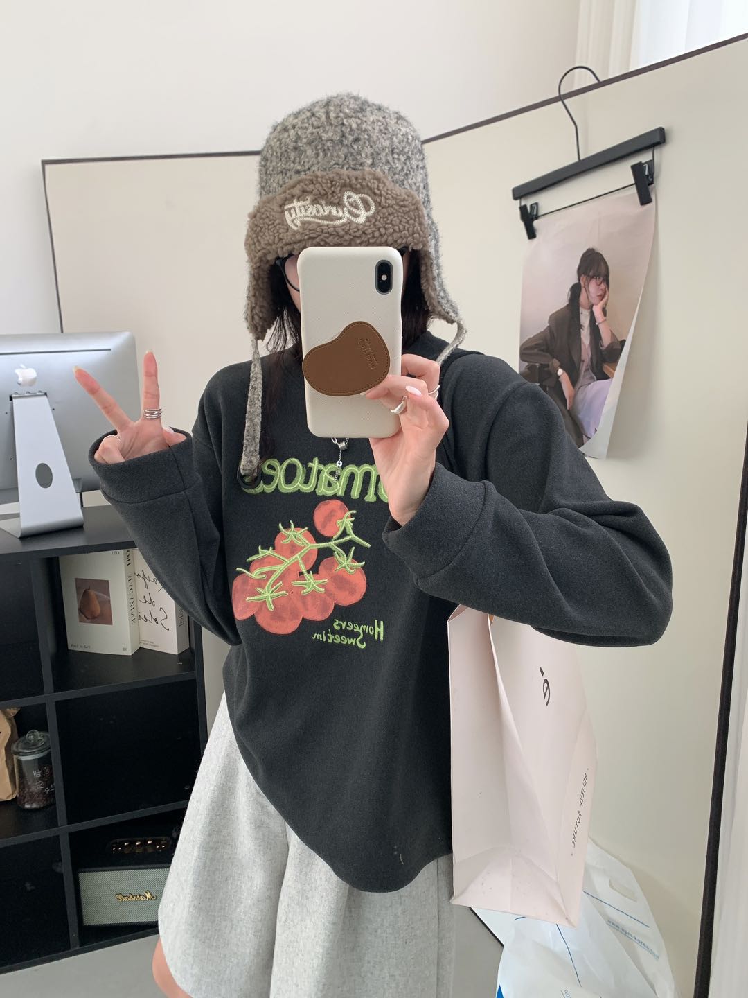 显瘦宽松【小西红柿】印花长袖圆领百搭厚款休闲绒衫冬季卫衣