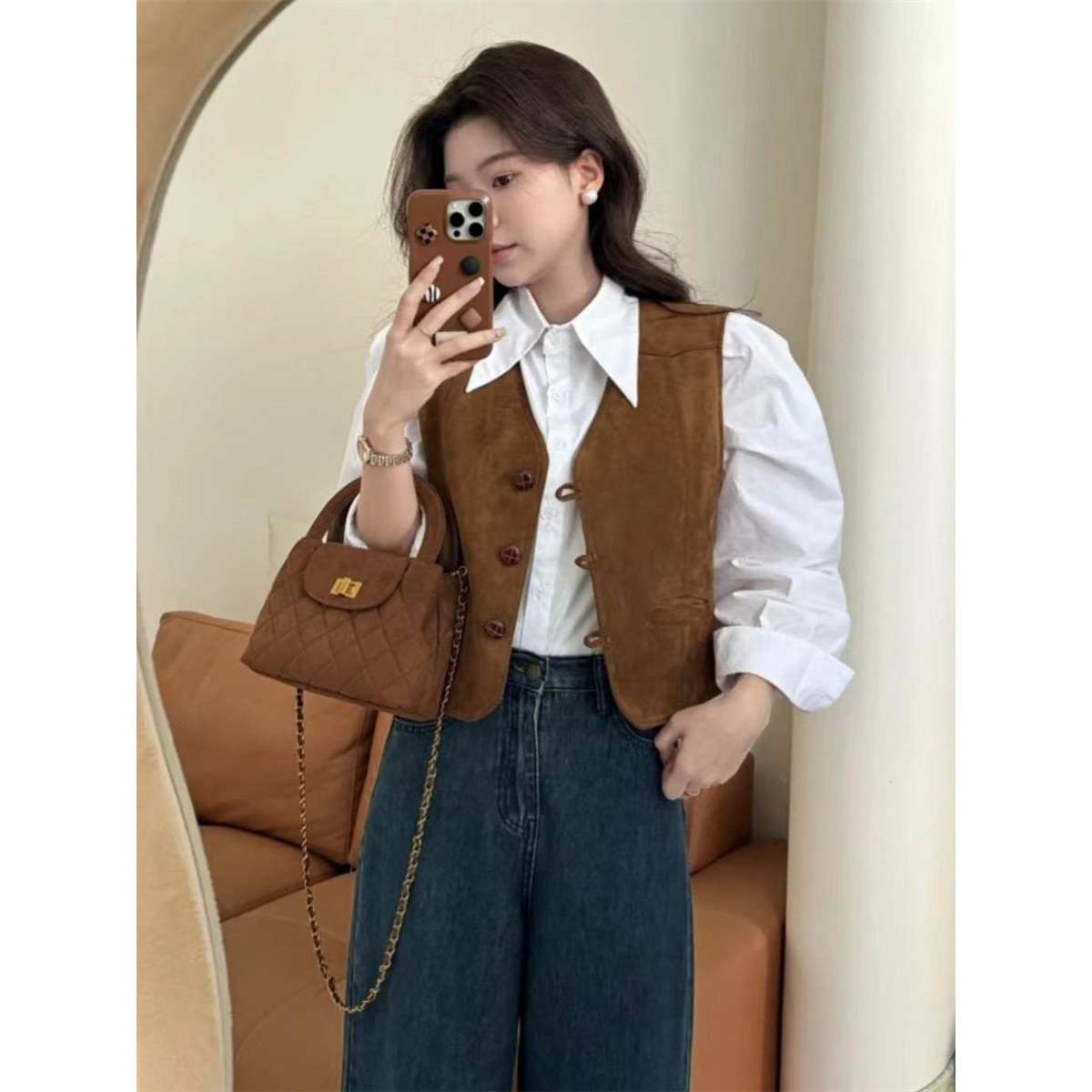 复古鹿皮绒马甲女短款2025秋季新款休闲百搭设计感V领背心外套