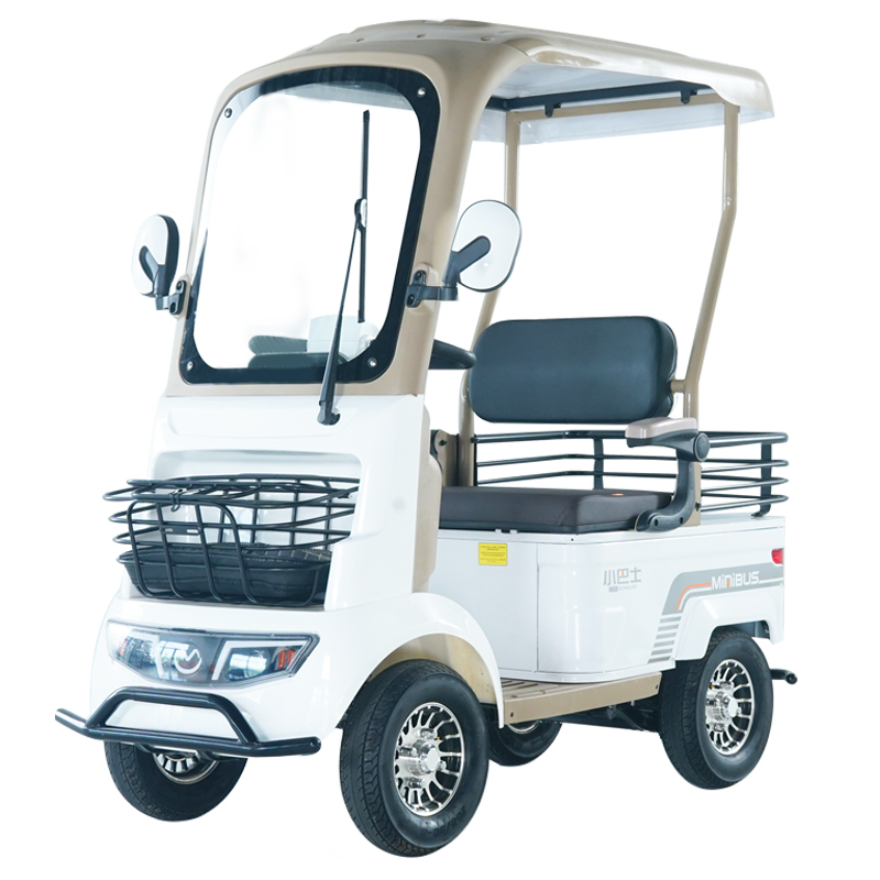 小巴士A2电动四轮车老年低速代步车倒车影像多媒体带棚四轮车
