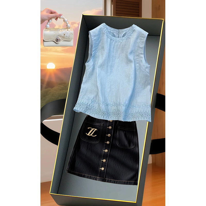 2025温柔知性风穿搭一整套洋气小众宽松上衣超好看气质短裙两件套