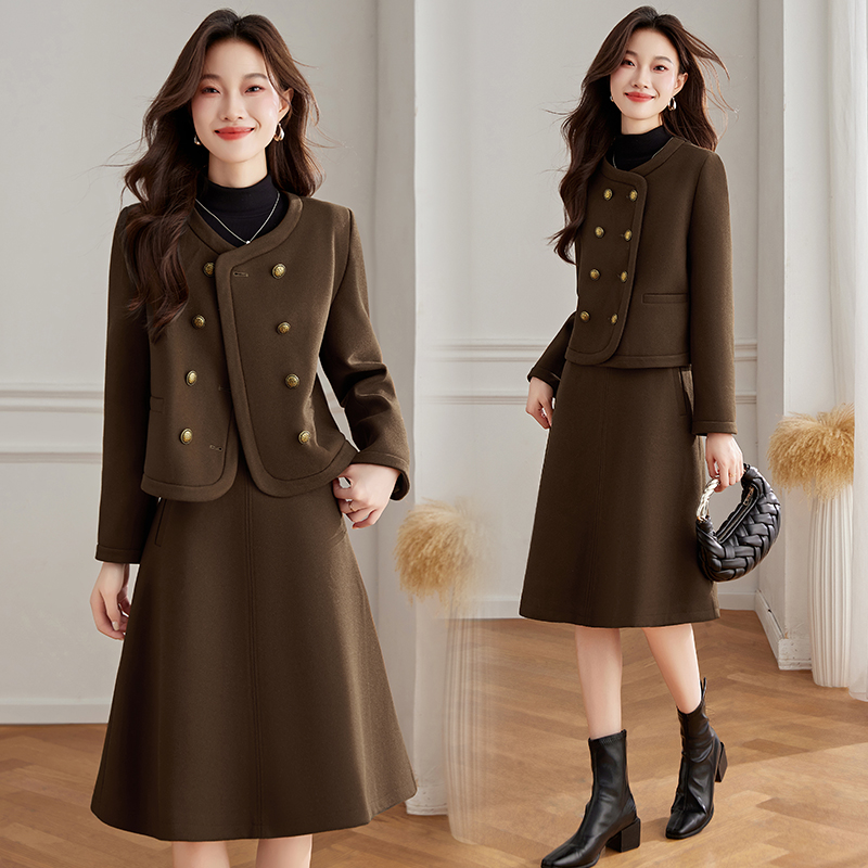 小香风时尚毛呢两件套装2025春秋季时尚半身裙洋气显瘦秋冬小个子