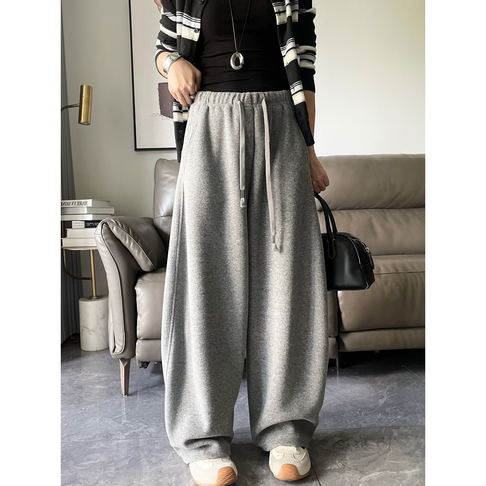 加绒弯刀裤女加厚卫裤子2025秋冬新款爆款慵懒垂感休闲阔腿糯米裤