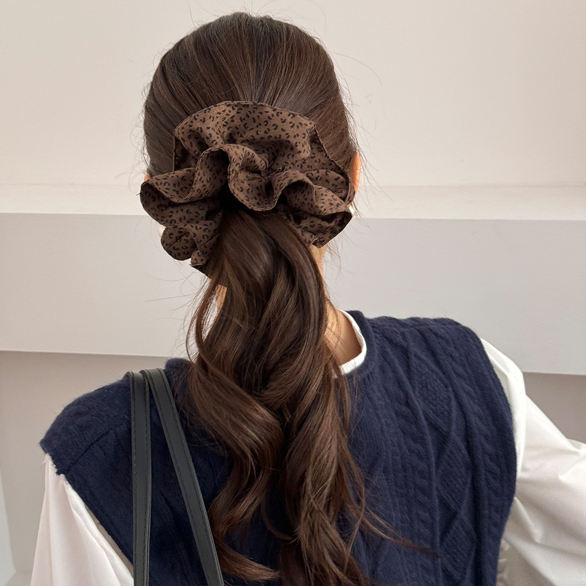 高级感豹纹大肠发圈女2025年新款扎头发复古大号马尾头绳发饰发圈