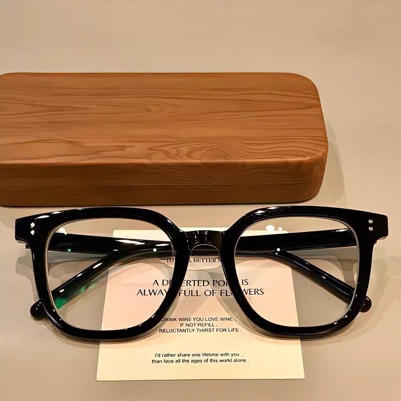 网红黑框素颜眼镜女韩版潮近视可配度数防蓝光小红书平光镜眼镜男