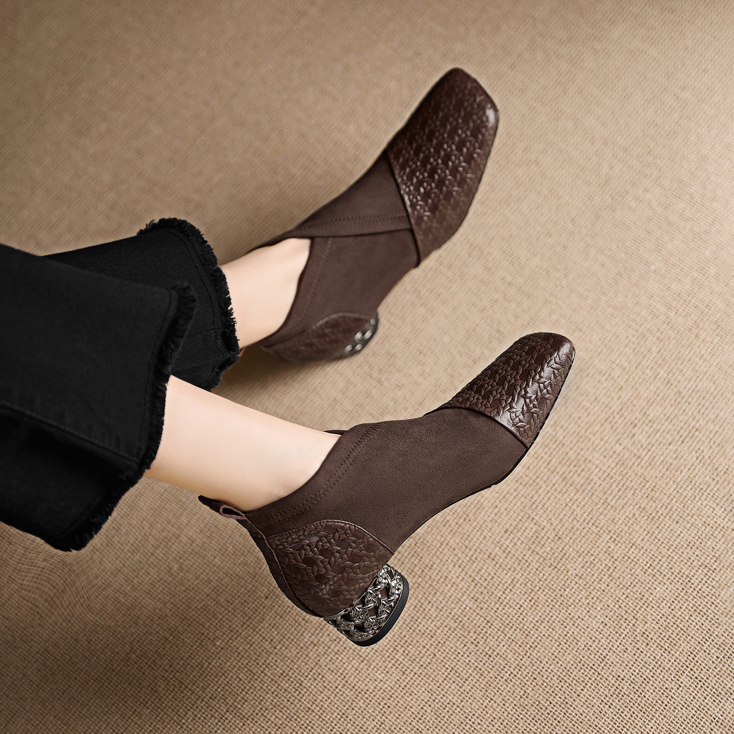 头层压花羊皮~法式轻奢弹力及裸靴短筒包脚短靴秋冬百搭瘦瘦靴子