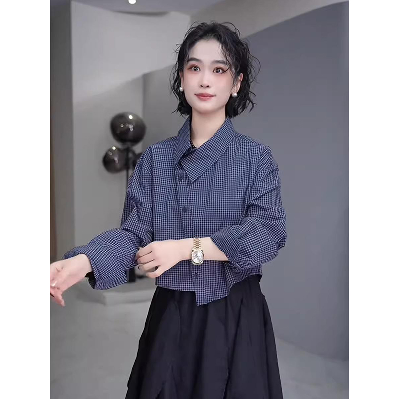 洋气显瘦格子衬衫女2025新款气质上衣时尚设计感小众斜扣长袖衬衣