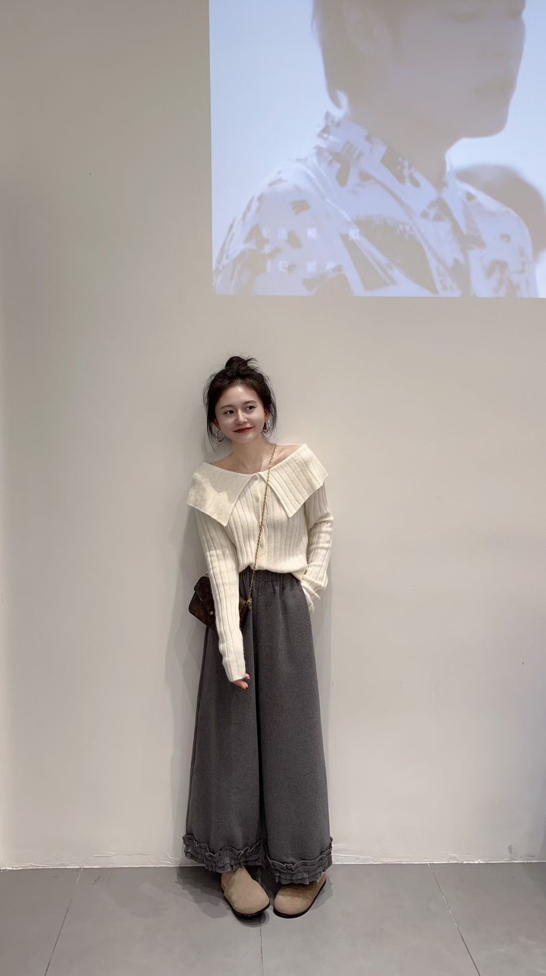 2025新款秋季韩系松弛感翻领一字肩针织衫上衣百搭休闲裤两件套装