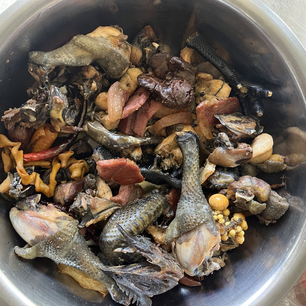 云南无量山土鸡（火腿炒母鸡，半成品）家乡的味道