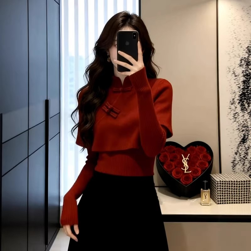 秋冬季新中式红色斗篷盘扣毛衣女高级感上衣轻熟气质巨好看针织衫