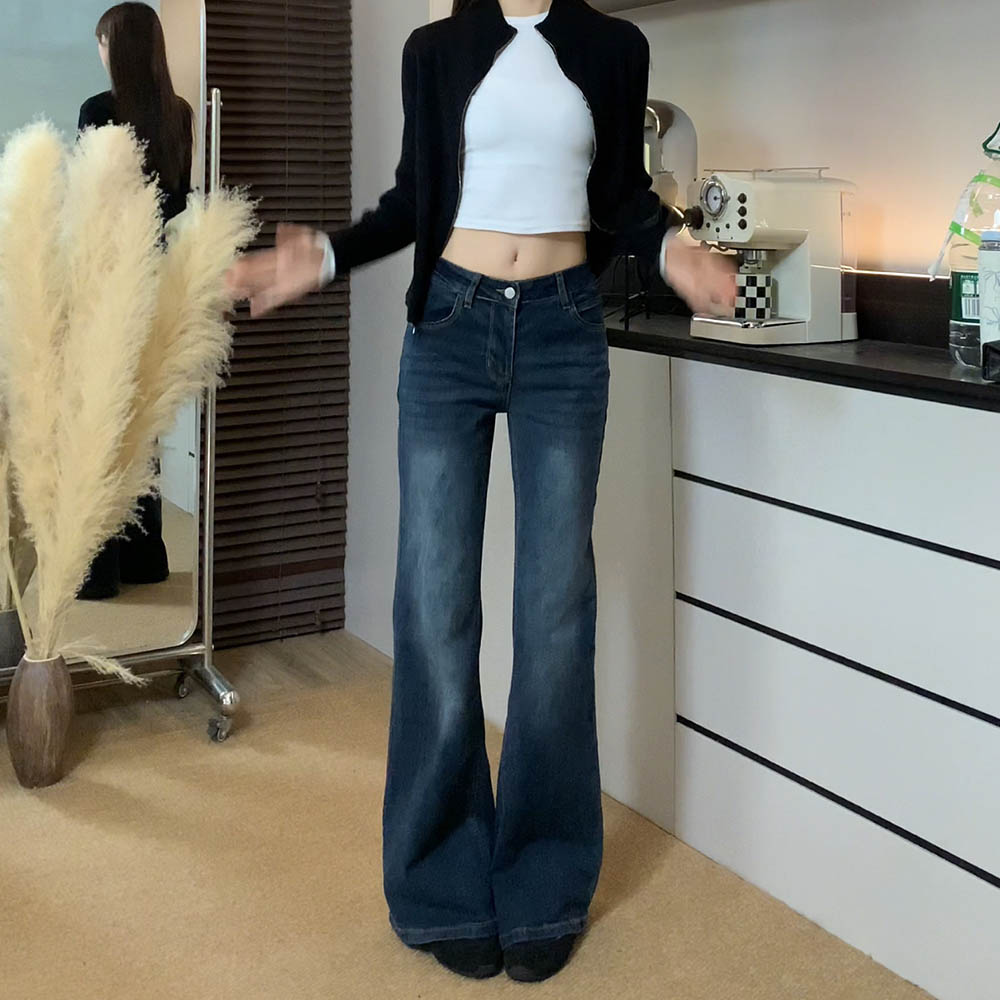 低腰不贴腿弹力加绒微喇牛仔裤女秋季新款修身显瘦百搭直筒喇叭裤