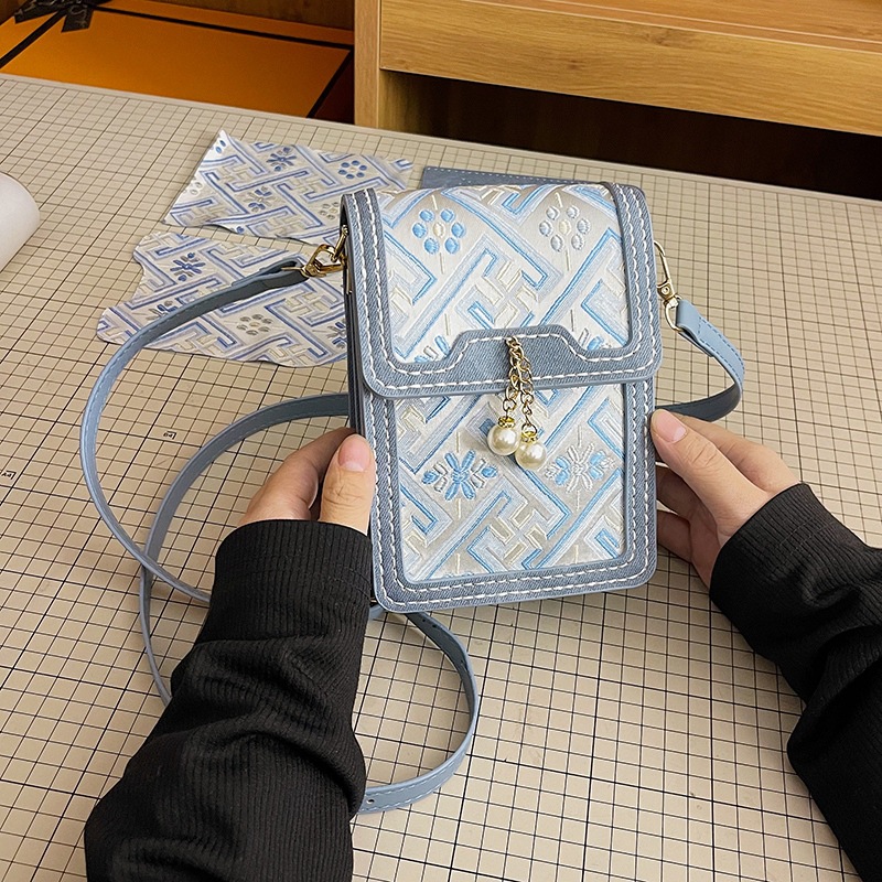 自配布壮锦宋锦刺绣布改装手工材料包diy自己做零钱包双层手机包