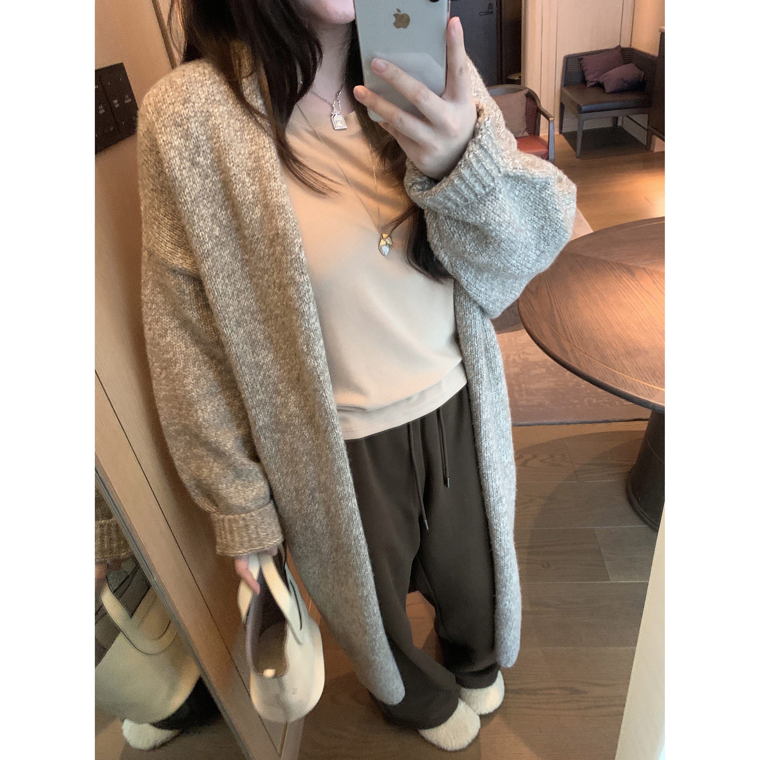 脚趾筋杏仁烤奶 高品羊毛花纱慵懒针织开衫微胖MM大码