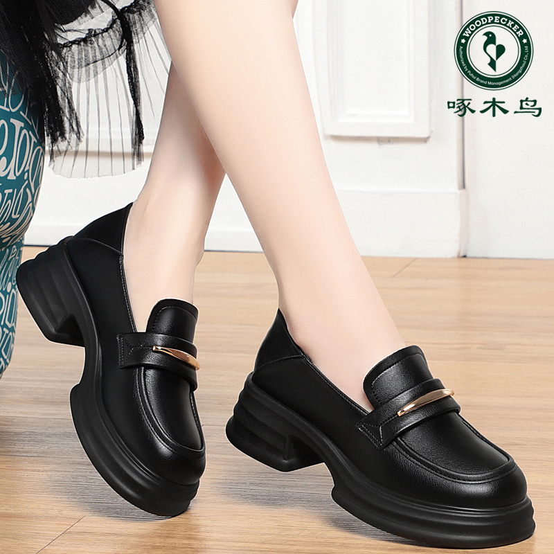 啄木鸟小皮鞋女春秋软底中跟单鞋子新款女鞋厚底英伦风乐福鞋