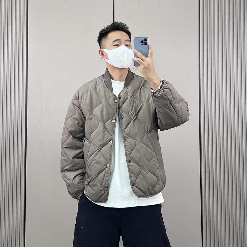 梅一天日系复古棒球领轻薄款舒适羽绒服男2025冬新款休闲保暖外套