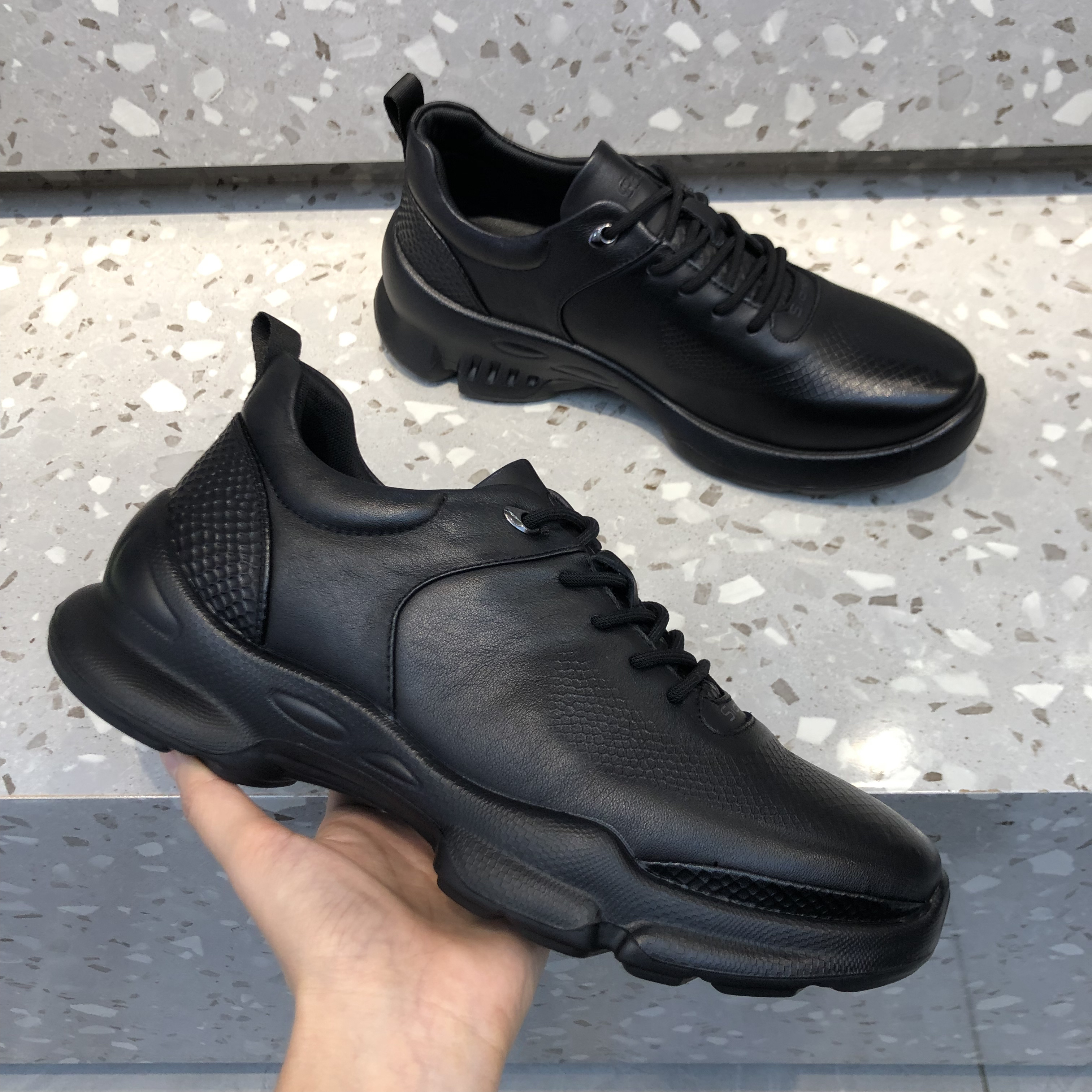 商务休闲风厚底皮鞋透气系带休闲皮鞋品质男款鞋轻便潮鞋运动皮鞋