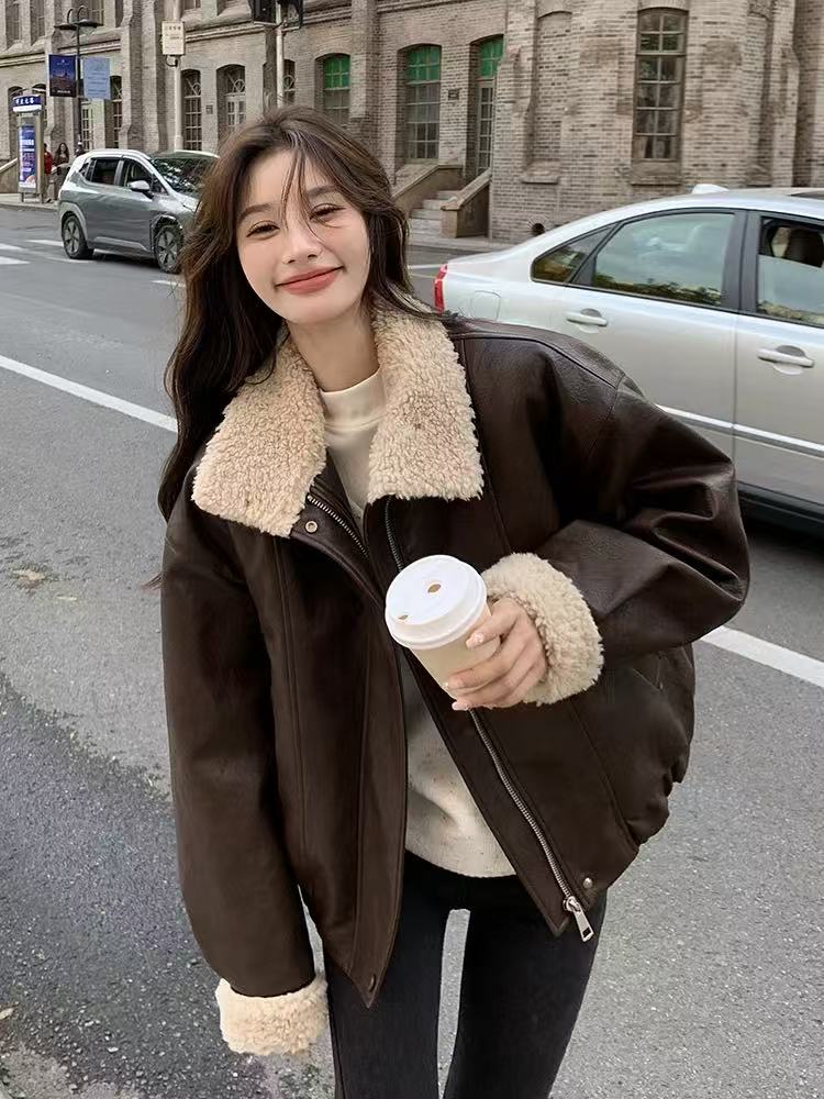 新款冬季大码胖mm大码加厚棉翻领PU皮复古秋冬机车美式外套